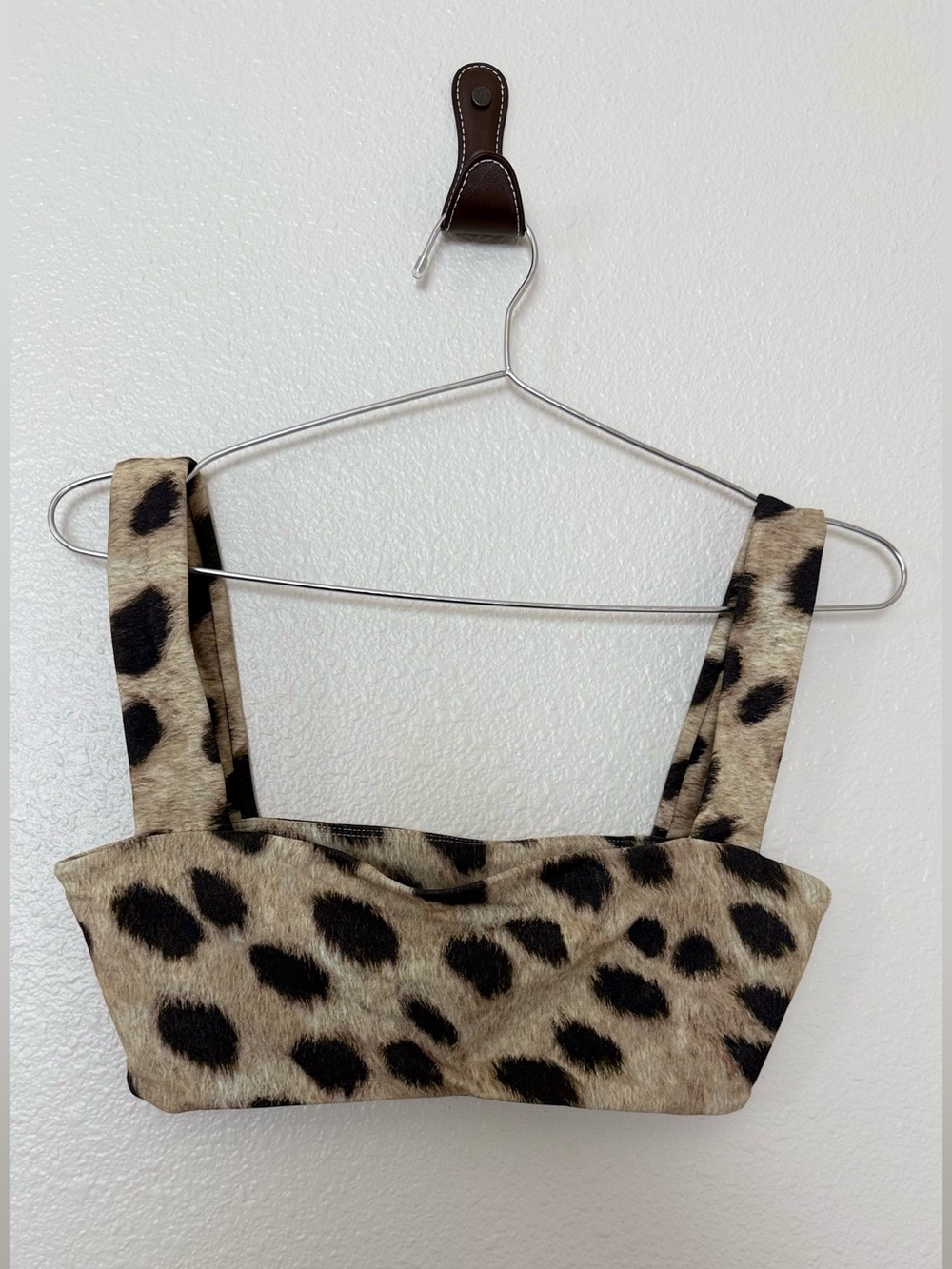 WeWoreWhat Leopard Print Square Neck Crop Top M